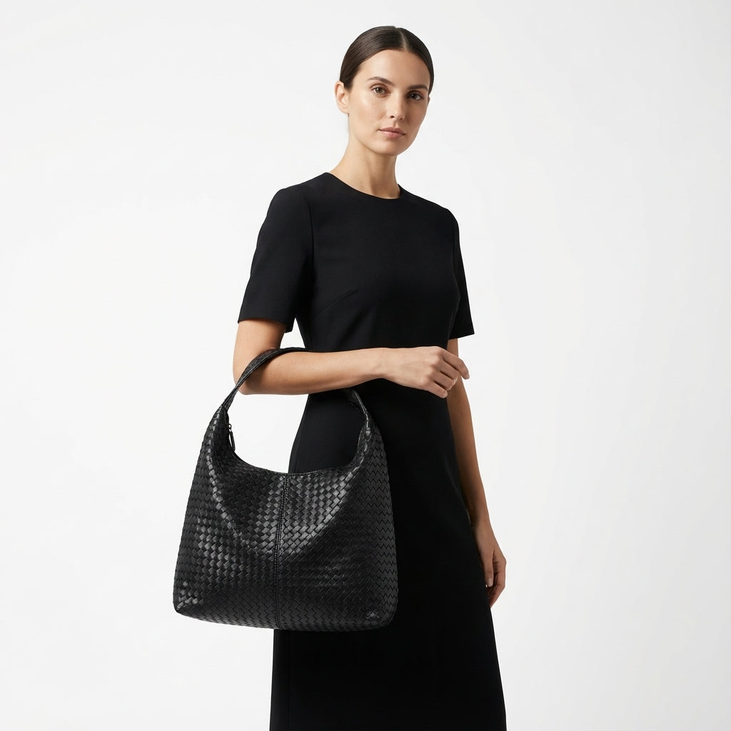 Modern Örgü Desenli Geniş Omuz Çantası