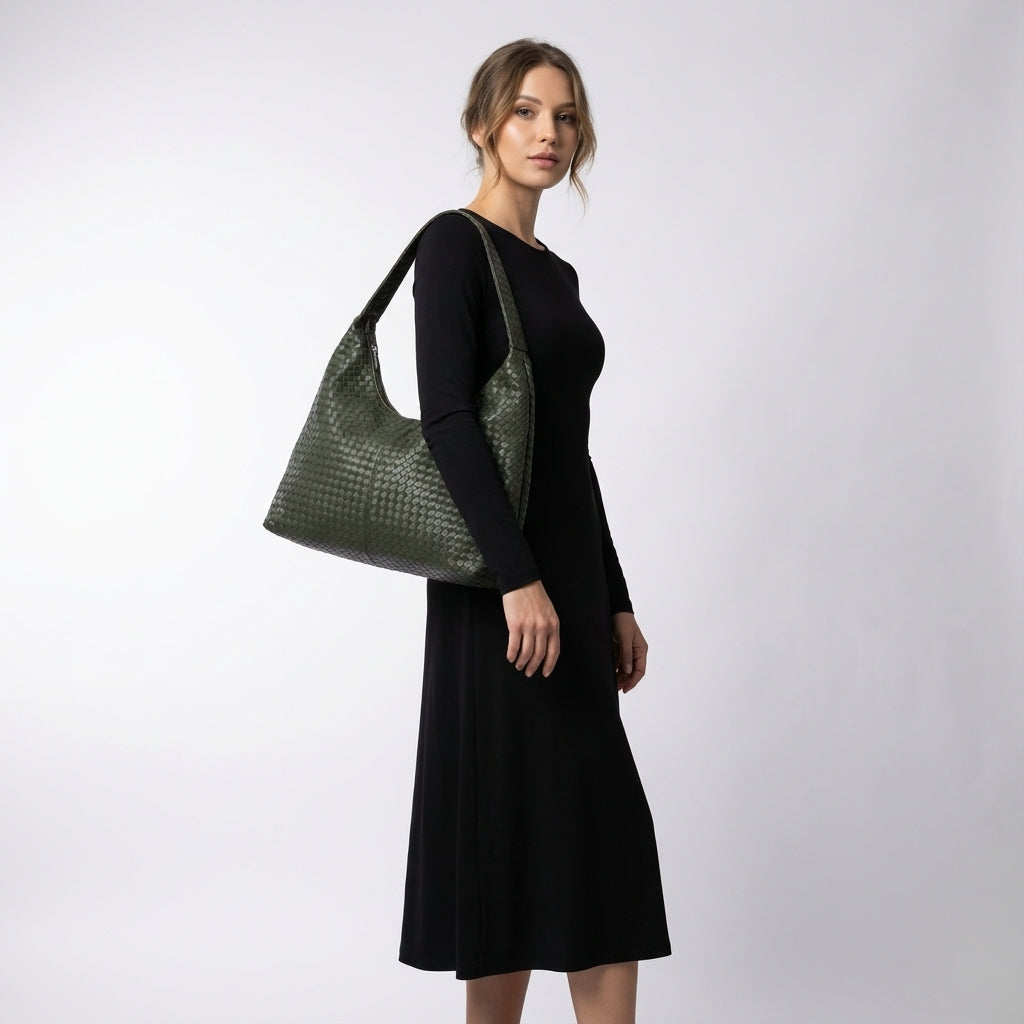 Modern Örgü Desenli Geniş Omuz Çantası