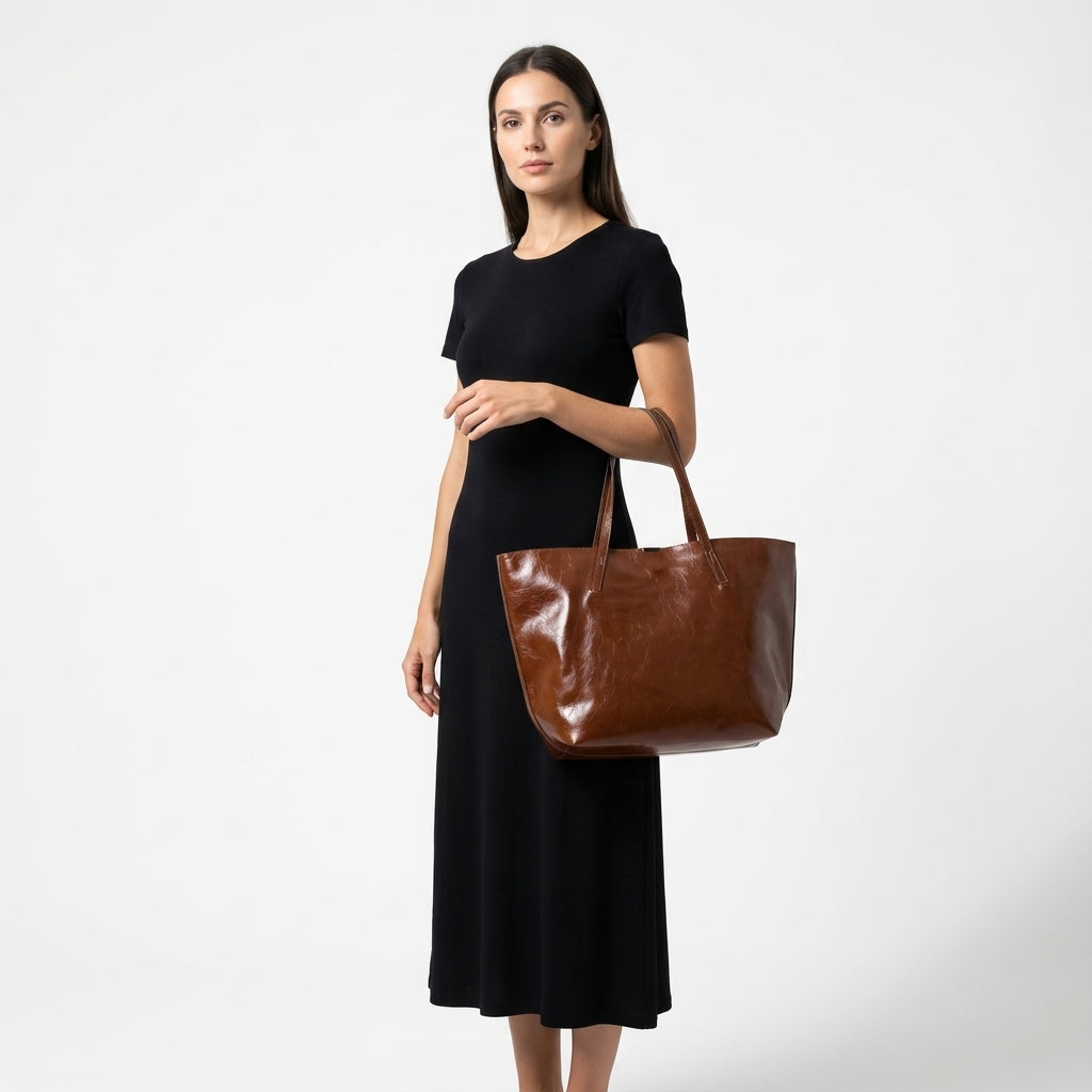 Parlak Dokulu Geniş Kadın Omuz Çantası